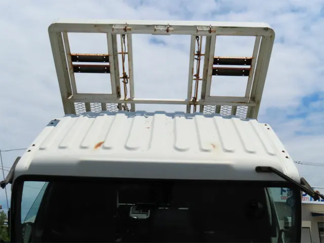 いすゞ フォワード LKG-FTR90S2(2WD)の写真7