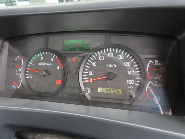 いすゞ フォワード LKG-FTR90S2(2WD)の写真12