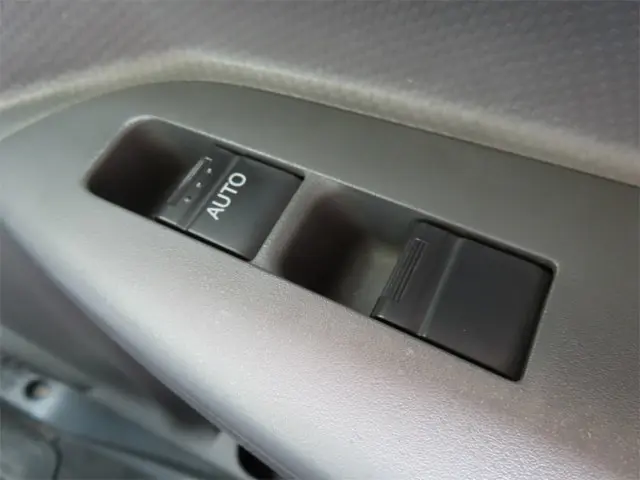 いすゞ フォワード LKG-FTR90S2(2WD)の写真19