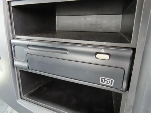 いすゞ フォワード LKG-FTR90S2(2WD)の写真21