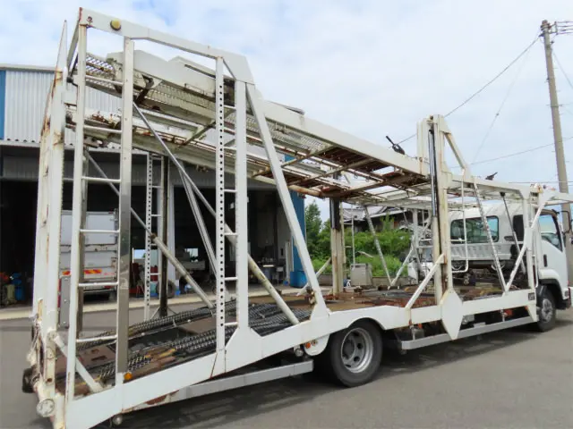 いすゞ フォワード LKG-FTR90S2(2WD)の写真24