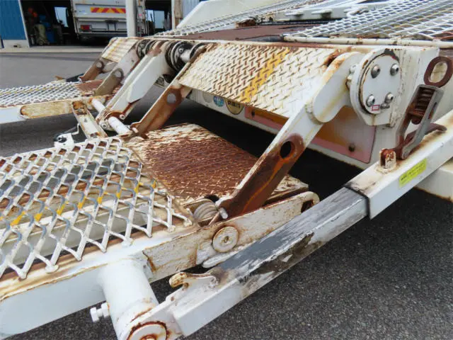 いすゞ フォワード LKG-FTR90S2(2WD)の写真27