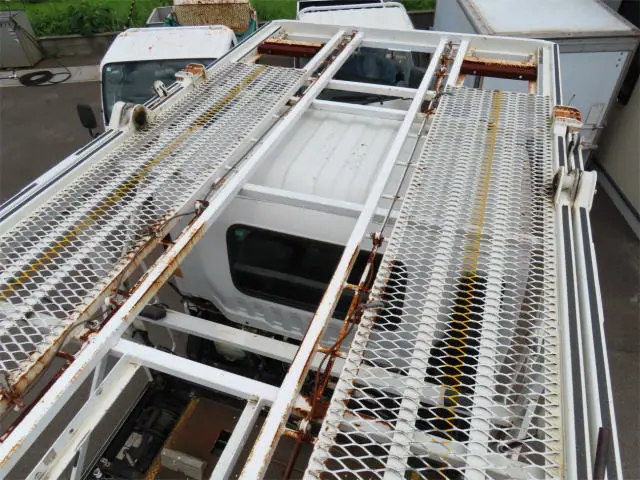 いすゞ フォワード LKG-FTR90S2(2WD)の写真35