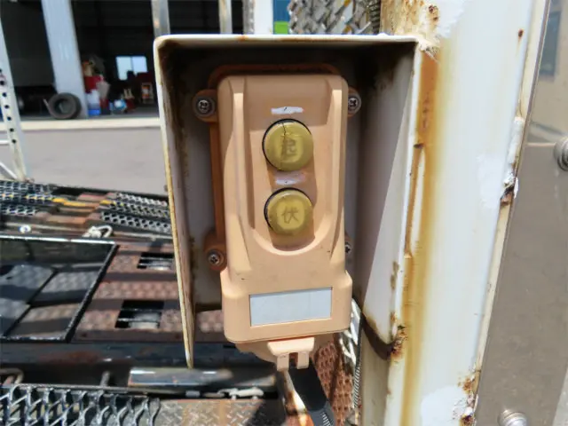 いすゞ フォワード LKG-FTR90S2(2WD)の写真39