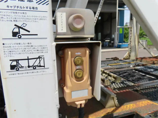 いすゞ フォワード LKG-FTR90S2(2WD)の写真41