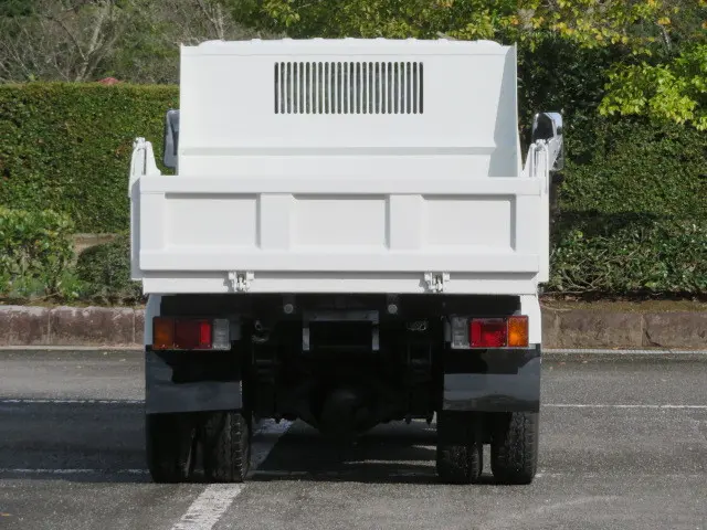 いすゞ エルフ TPG-NKR85AN(2WD)の写真8