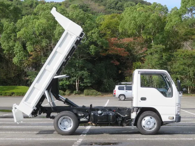いすゞ エルフ TPG-NKR85AN(2WD)の写真13