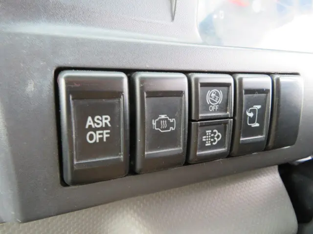 いすゞ エルフ TPG-NKR85AN(2WD)の写真18