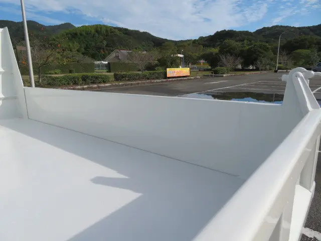 いすゞ エルフ TPG-NKR85AN(2WD)の写真28