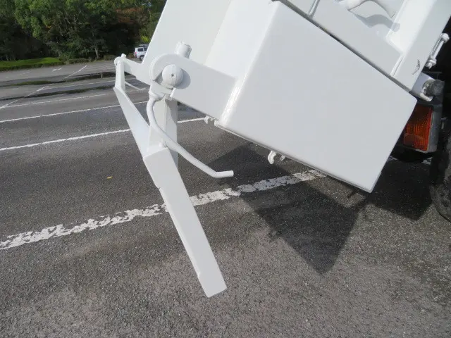 いすゞ エルフ TPG-NKR85AN(2WD)の写真31