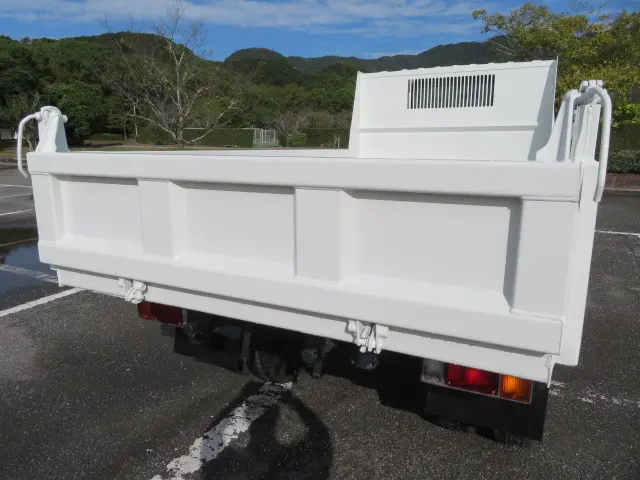 いすゞ エルフ TPG-NKR85AN(2WD)の写真34