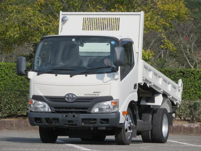 トヨタ トヨエース TKG-XZC675D(4WD)の写真2