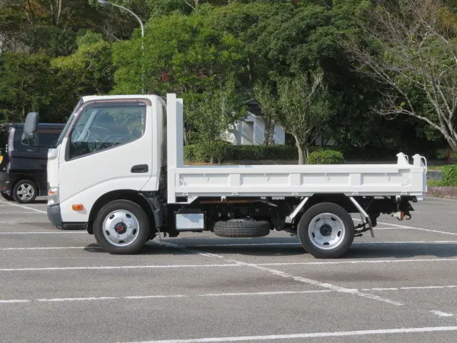 トヨタ トヨエース TKG-XZC675D(4WD)の写真4