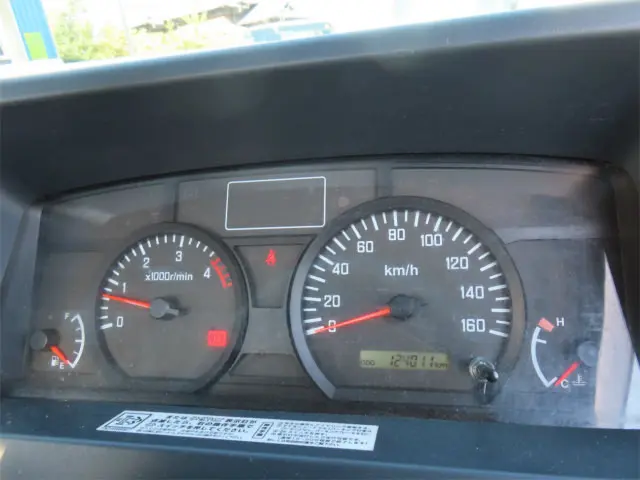 いすゞ エルフ TPG-NKR85AN(2WD)の写真11