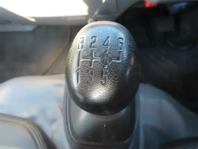 いすゞ エルフ TPG-NKR85AN(2WD)の写真16