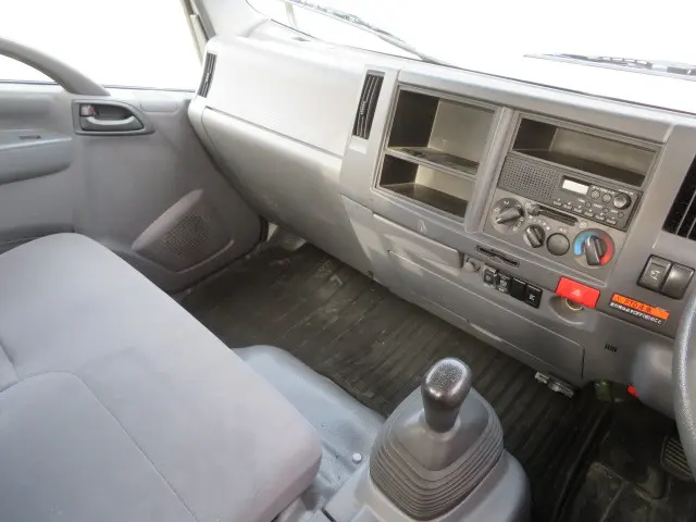 いすゞ エルフ SKG-NPR85AR(2WD)の写真16