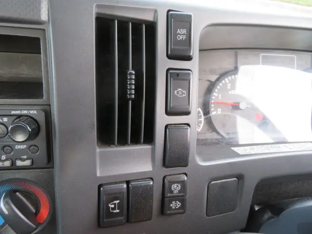 いすゞ エルフ SKG-NPR85AR(2WD)の写真17