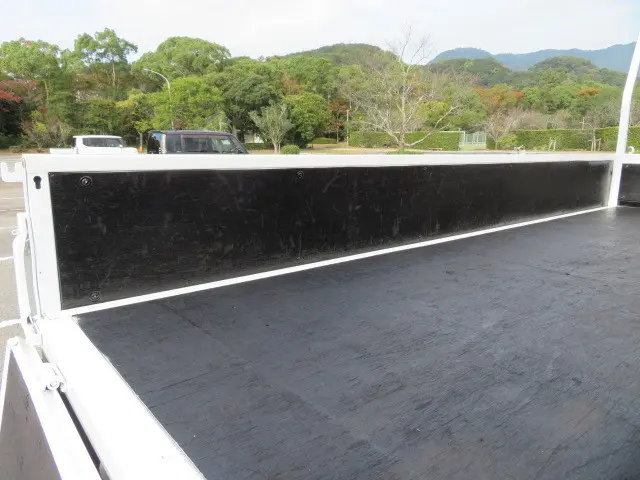 いすゞ エルフ SKG-NPR85AR(2WD)の写真25