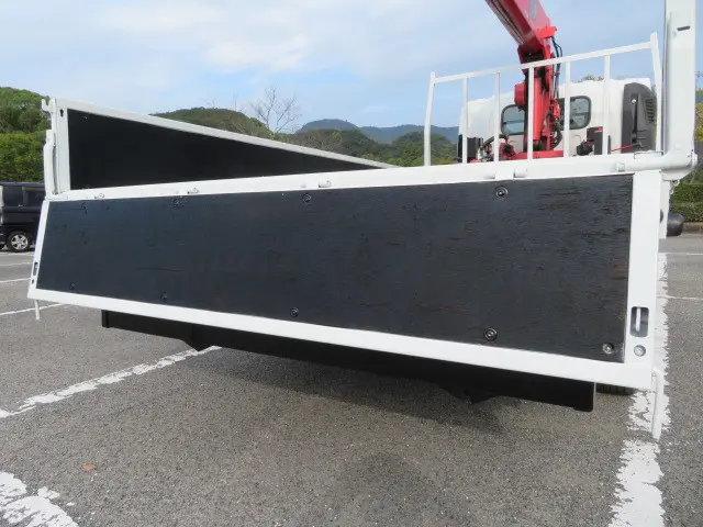 いすゞ エルフ SKG-NPR85AR(2WD)の写真27