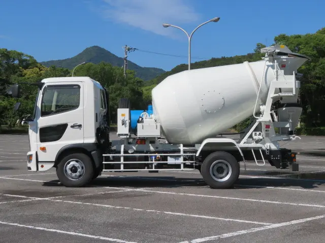 日野 レンジャー 2KG-GC2ABA(2WD)の写真4