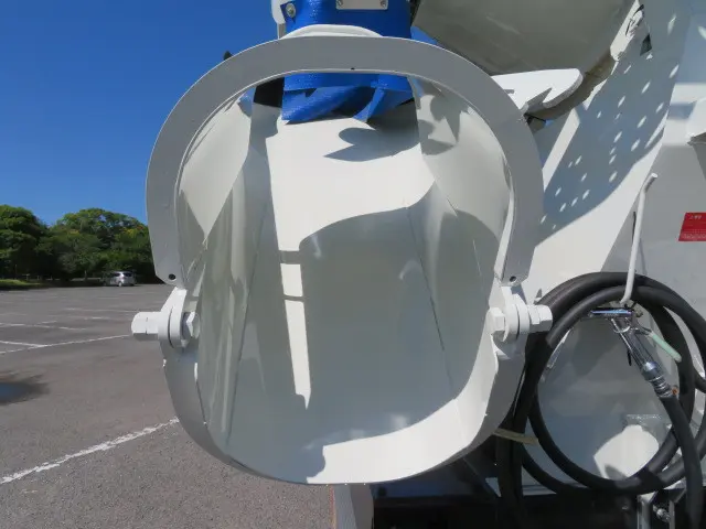 日野 レンジャー 2KG-GC2ABA(2WD)の写真32