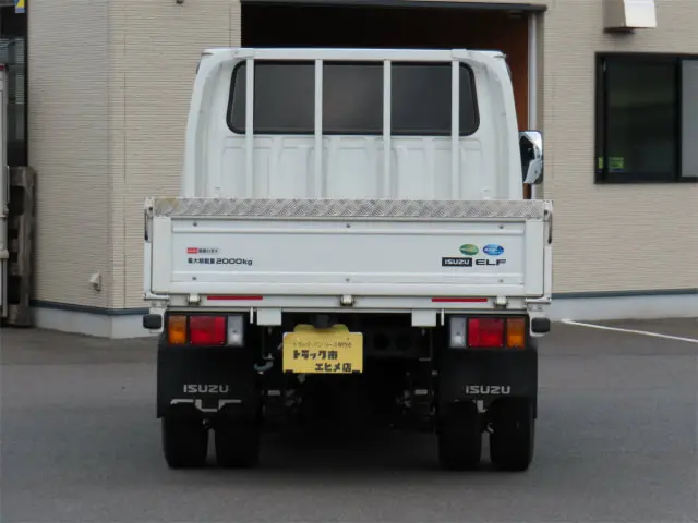 いすゞ エルフ 2RG-NJR88A(2WD)の写真8
