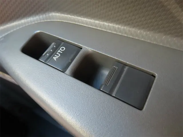 いすゞ エルフ TKG-NPR85YN(2WD)の写真16