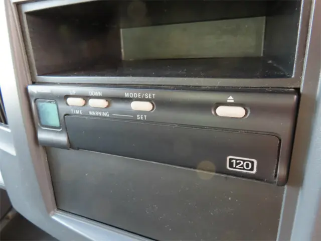 いすゞ エルフ TKG-NPR85YN(2WD)の写真18