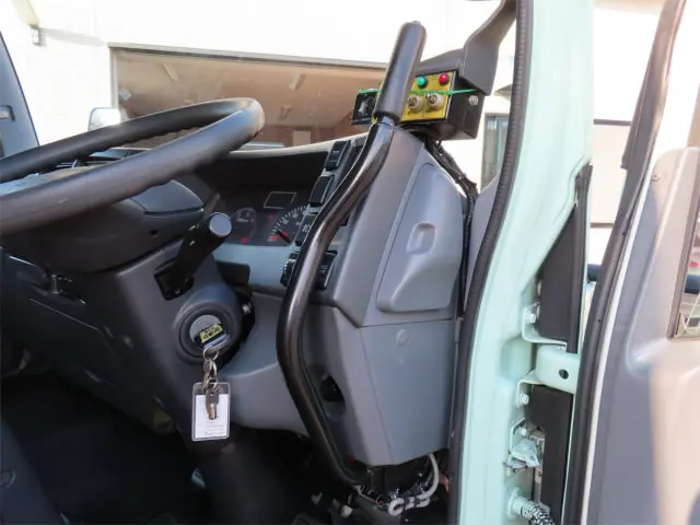 いすゞ エルフ TKG-NPR85YN(2WD)の写真20