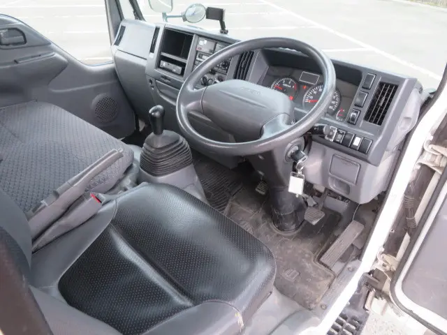 いすゞ エルフ TKG-NJR85A(2WD)の写真11