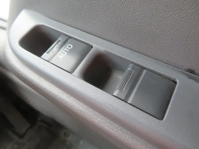 いすゞ エルフ TKG-NJR85A(2WD)の写真18