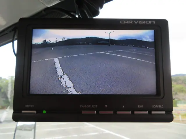 いすゞ エルフ TKG-NJR85A(2WD)の写真19