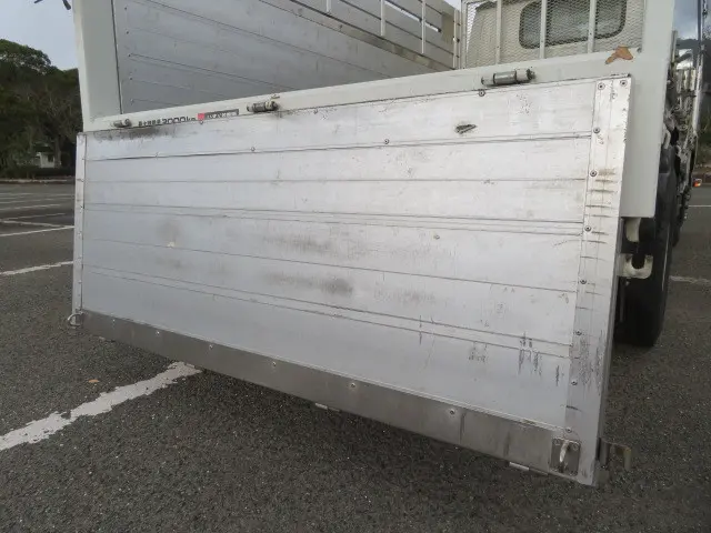 いすゞ エルフ TKG-NJR85A(2WD)の写真25