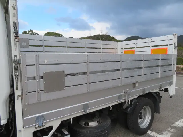 いすゞ エルフ TKG-NJR85A(2WD)の写真30