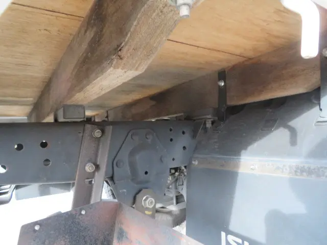 いすゞ エルフ TKG-NJR85A(2WD)の写真42