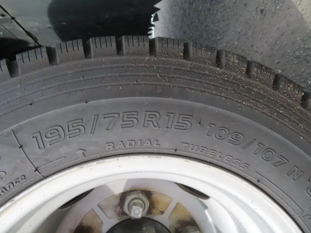 いすゞ エルフ TKG-NJR85A(2WD)の写真49