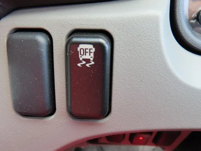 三菱 キャンター 2PG-FEB90(2WD)の写真19