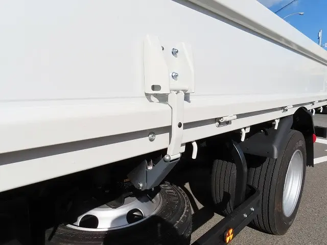 三菱 キャンター 2PG-FEB90(2WD)の写真31