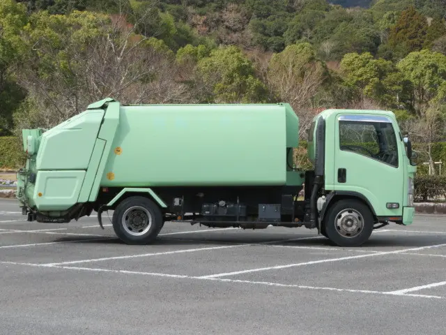 いすゞ エルフ TKG-NPR85YN(2WD)の写真5