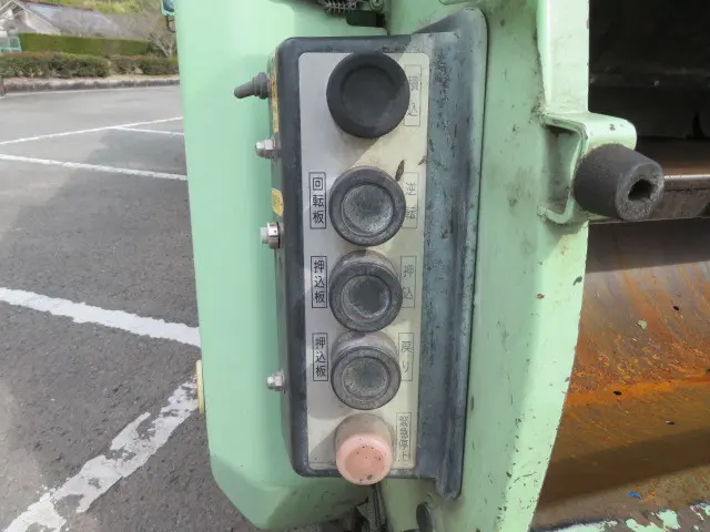 いすゞ エルフ TKG-NPR85YN(2WD)の写真40