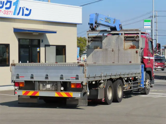 いすゞ フォワード QKG-FVZ34U2(6x4)の写真3