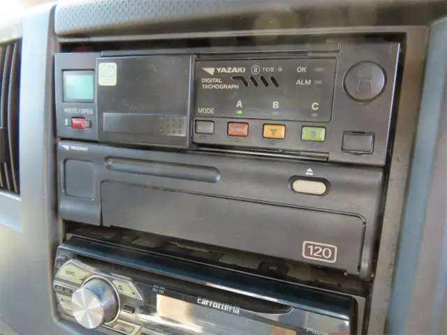 いすゞ フォワード QKG-FVZ34U2(6x4)の写真24