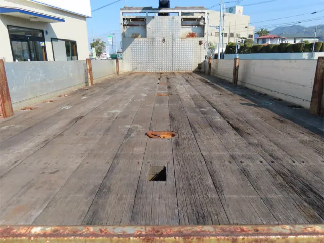 いすゞ フォワード QKG-FVZ34U2(6x4)の写真27