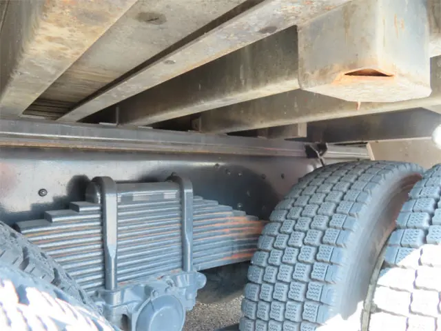 いすゞ フォワード QKG-FVZ34U2(6x4)の写真48