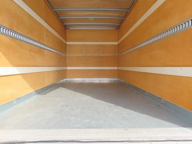 いすゞ エルフ TRG-NPR85AN(2WD)の写真23