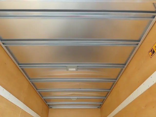 いすゞ エルフ TRG-NPR85AN(2WD)の写真25