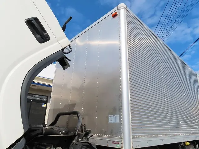 いすゞ エルフ TRG-NPR85AN(2WD)の写真30