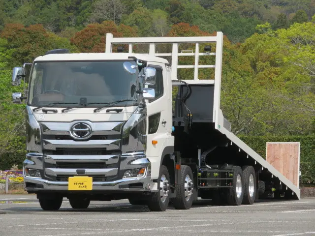 日野 プロフィア 2DG-FW1AHC(6x4)の写真1