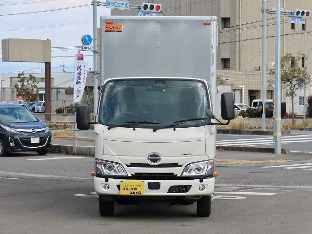 日野 デュトロ 2KG-XZU695M(4WD)の写真6