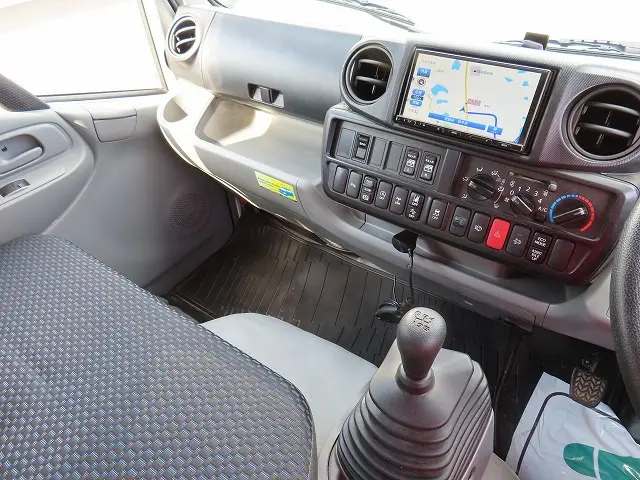日野 デュトロ 2KG-XZU695M(4WD)の写真17